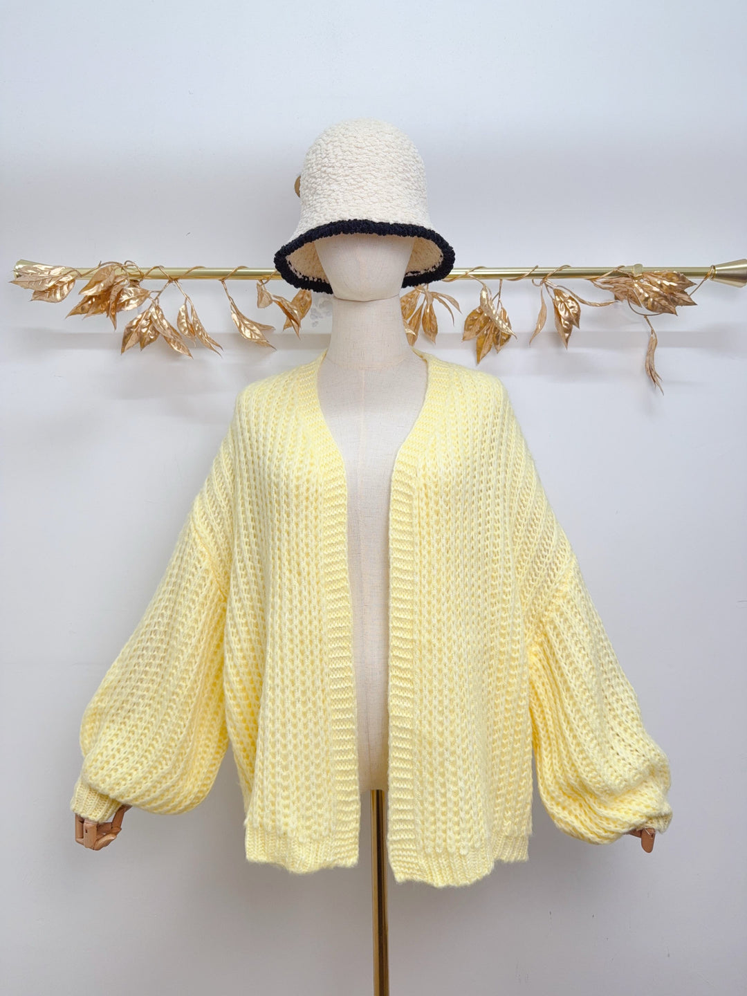 Gilet simples manches bouffantes 0339