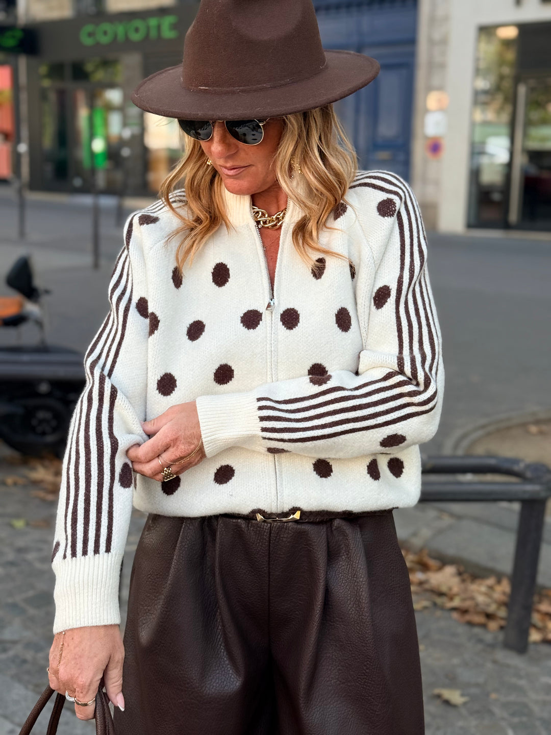 Pull gilet à pois beige/choco 2719