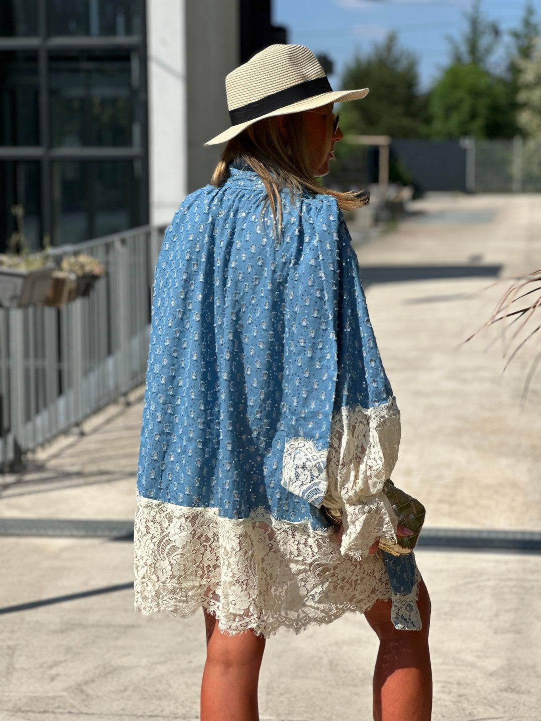 Robe jean bleue foncé avec broderie  R5910