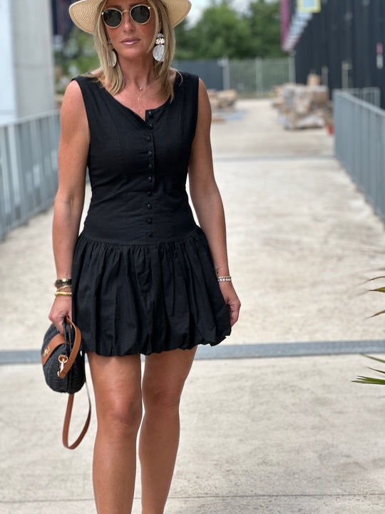 Robe noir volant 7869