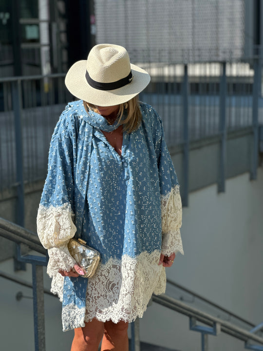 Robe jean bleue foncé avec broderie  R5910