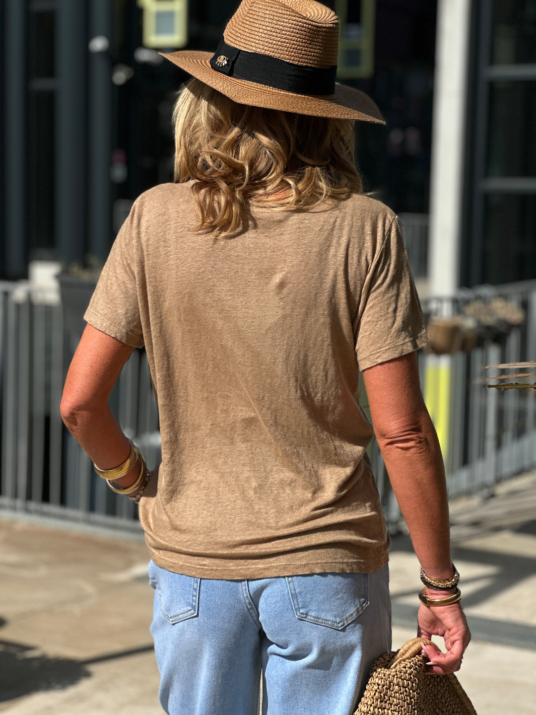 T-shirt lin col V Camel14408