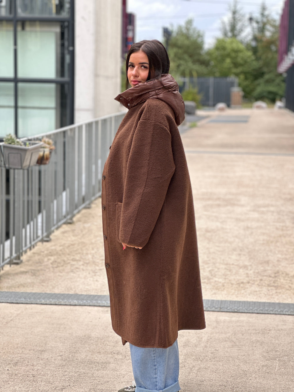 Manteau marron moumoute avec capuche OX9099