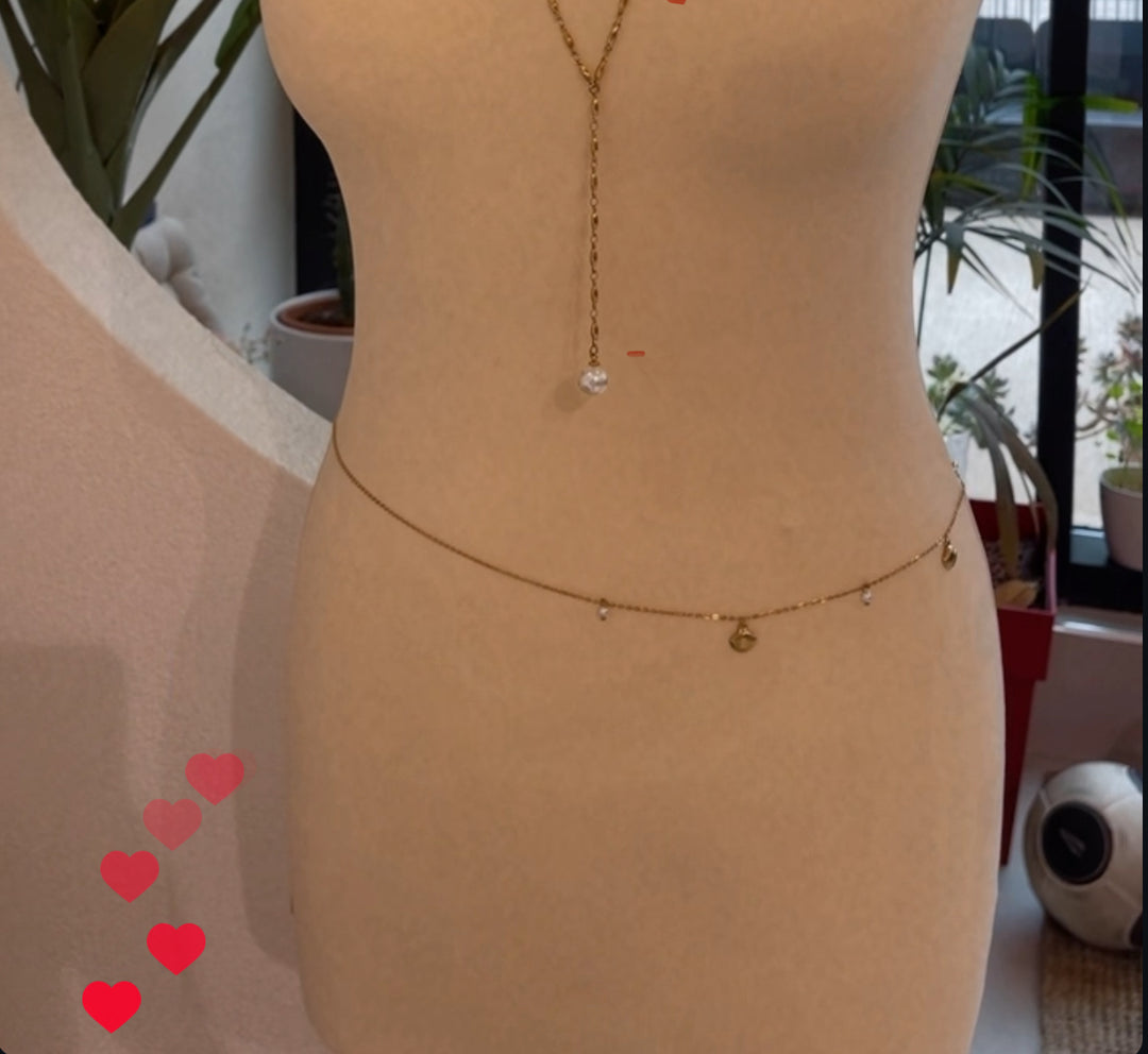 Chaîne à la taille coquillages