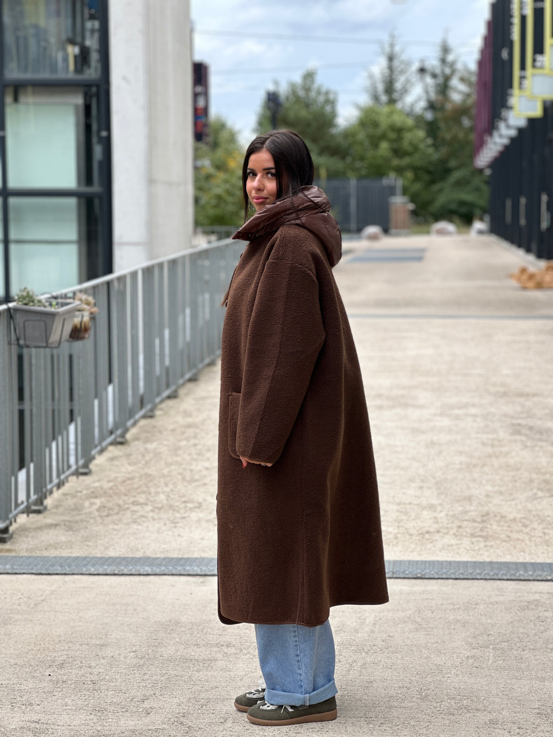 Manteau marron moumoute avec capuche OX9099