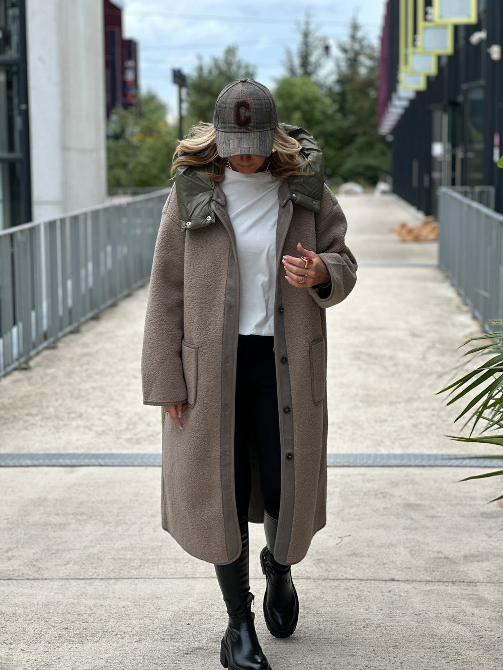 Manteau Taupe moumoute avec capuche OX9099