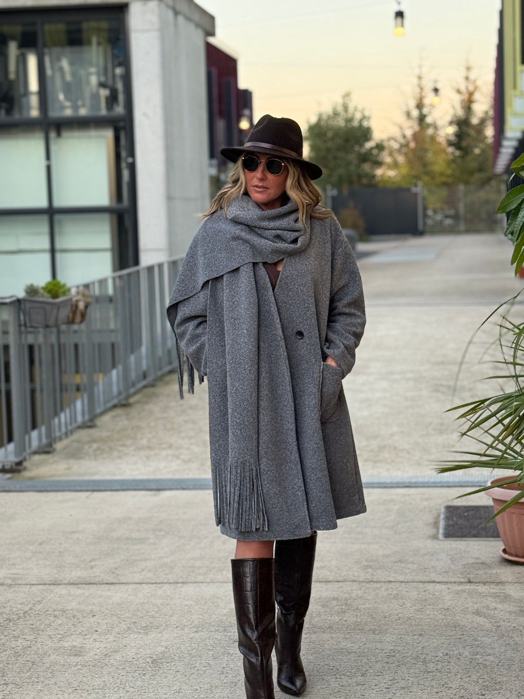 Manteau écharpe frange 5533