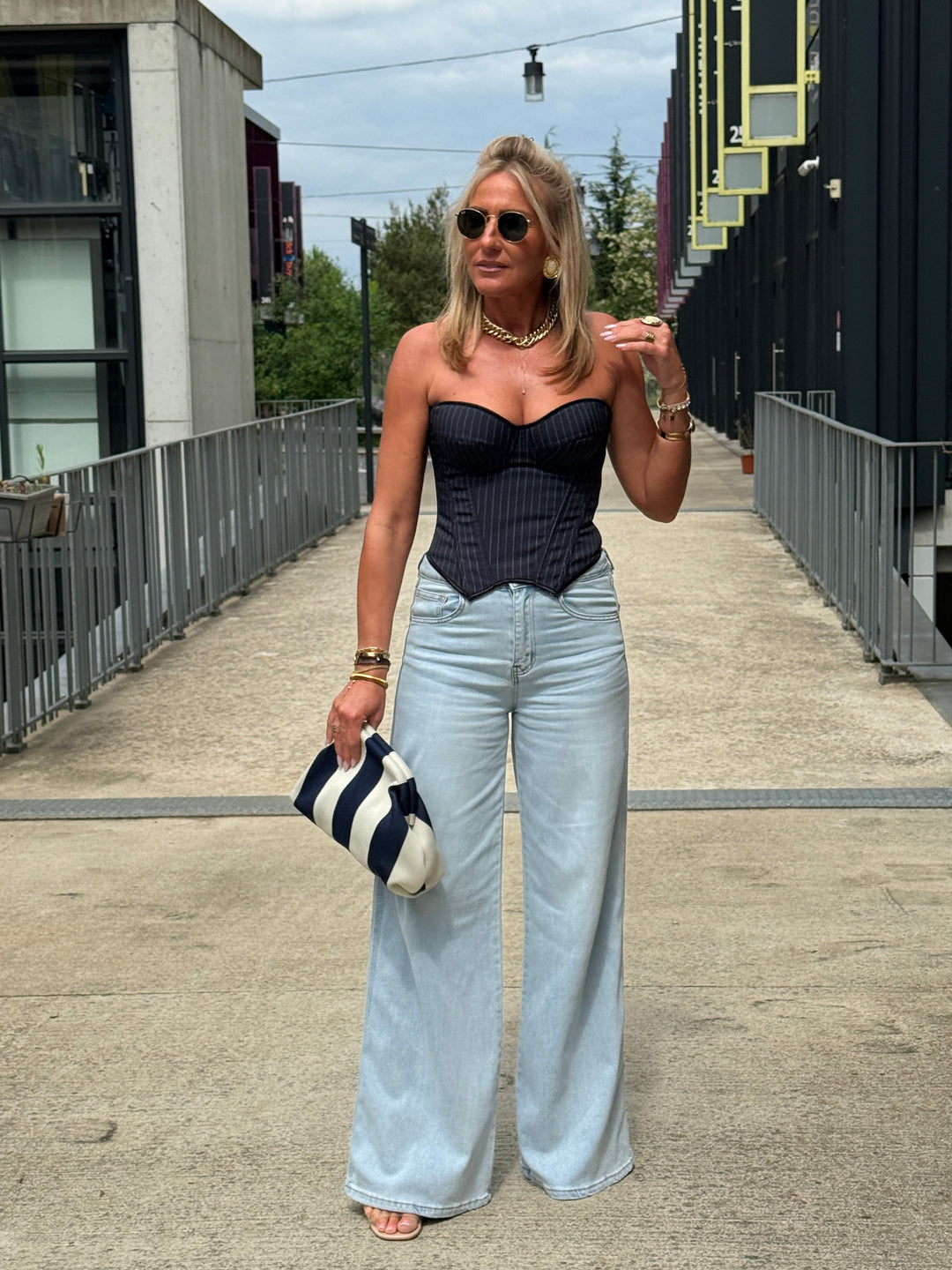 Jean extra large bleu claire T6096