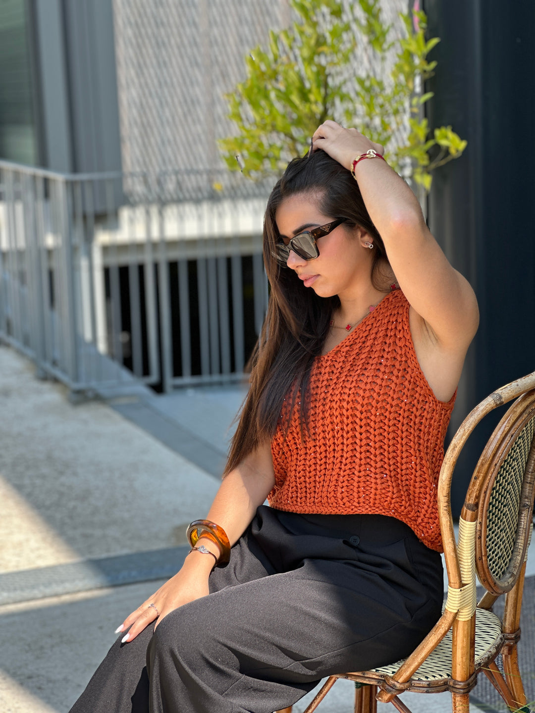 Pull sans manches strass 6024
