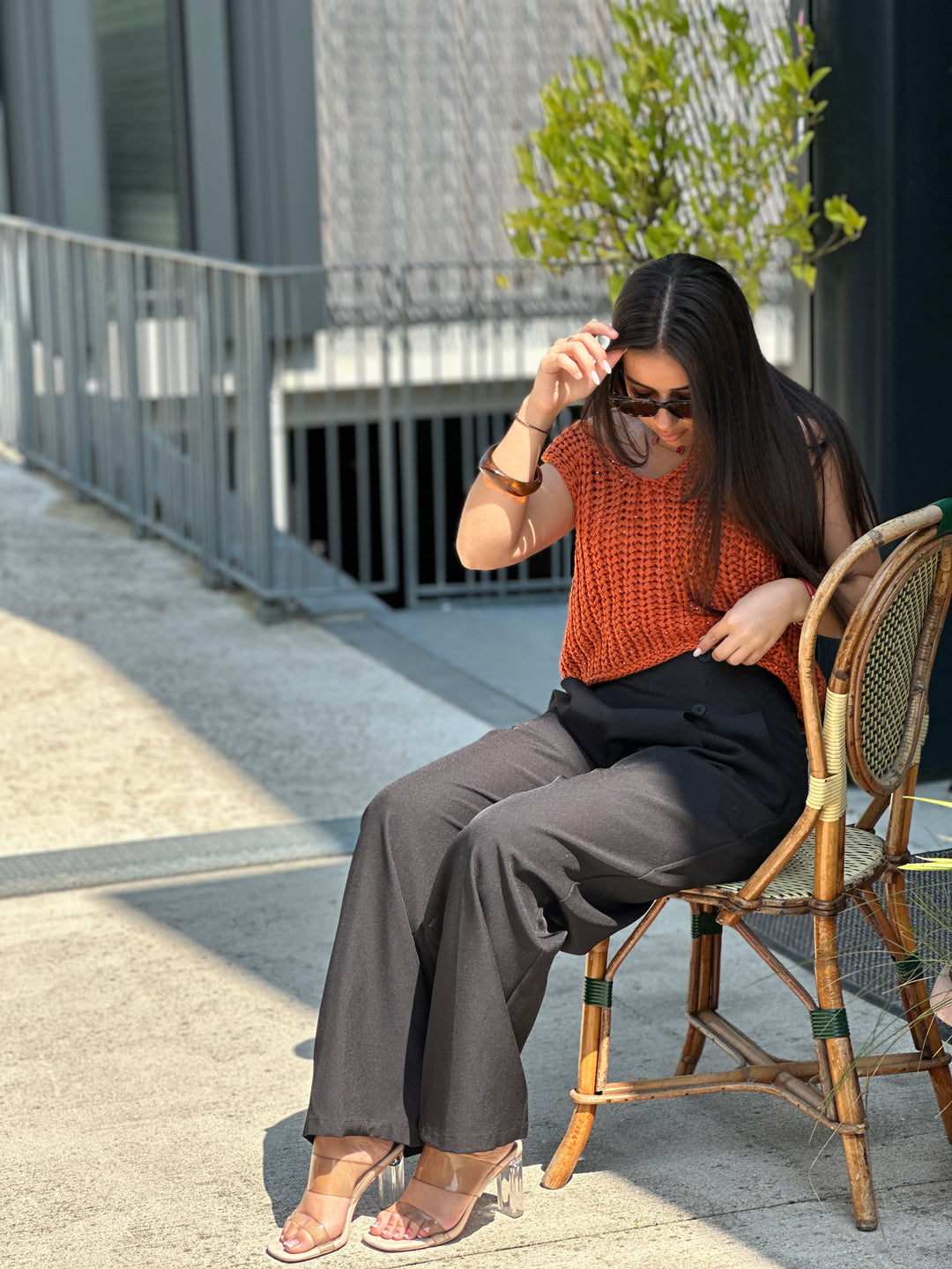 Pull sans manches strass 6024