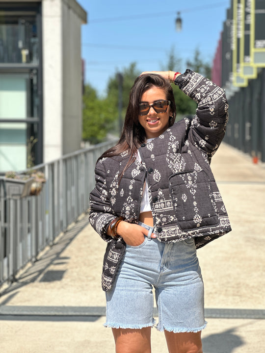 Veste matelassée noir motifs écru 3138