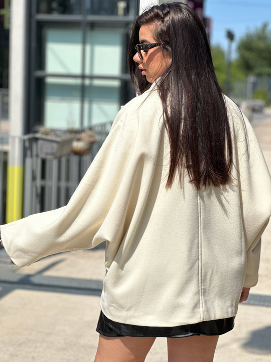 Manteau manches chauve souris écru 2336