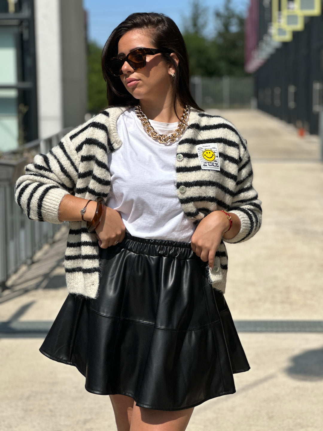 Jupe similicuir patineuse noir 8625 (précommande 3j)