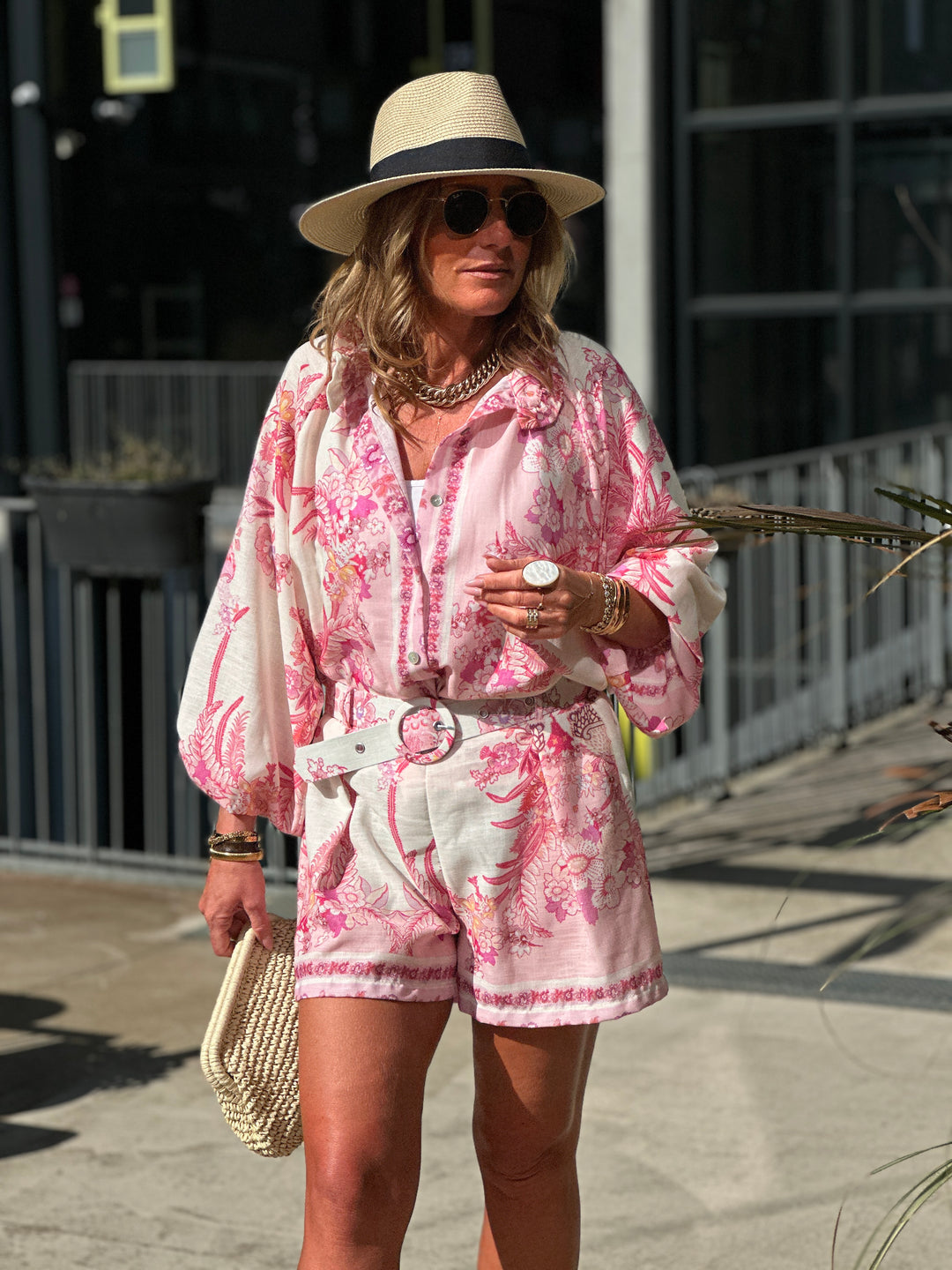 Ensemble chemise short motifs rose
