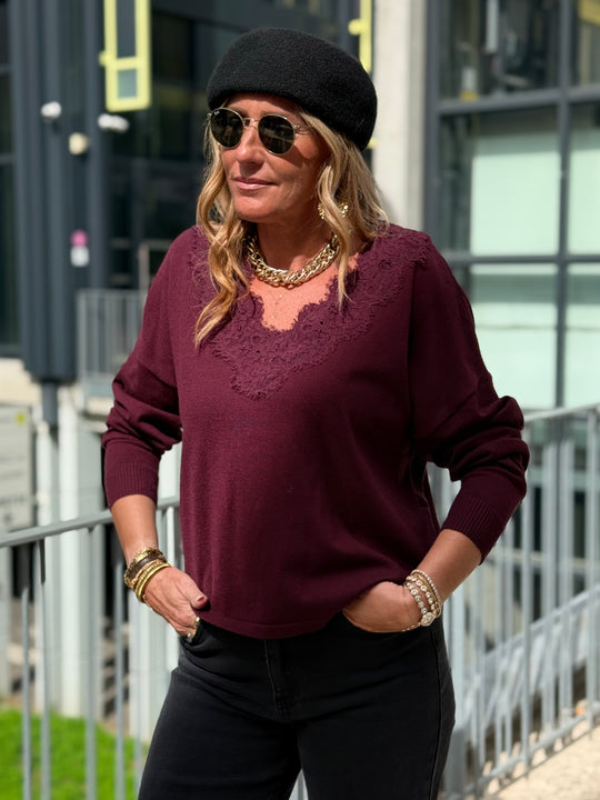 Pull Col dentelles Brodeaux 299