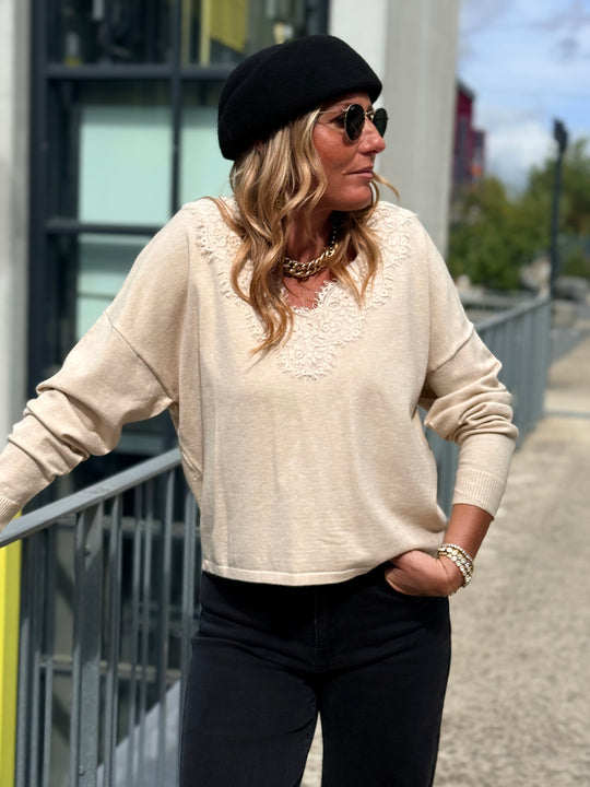 Pull Col dentelles Beige 299