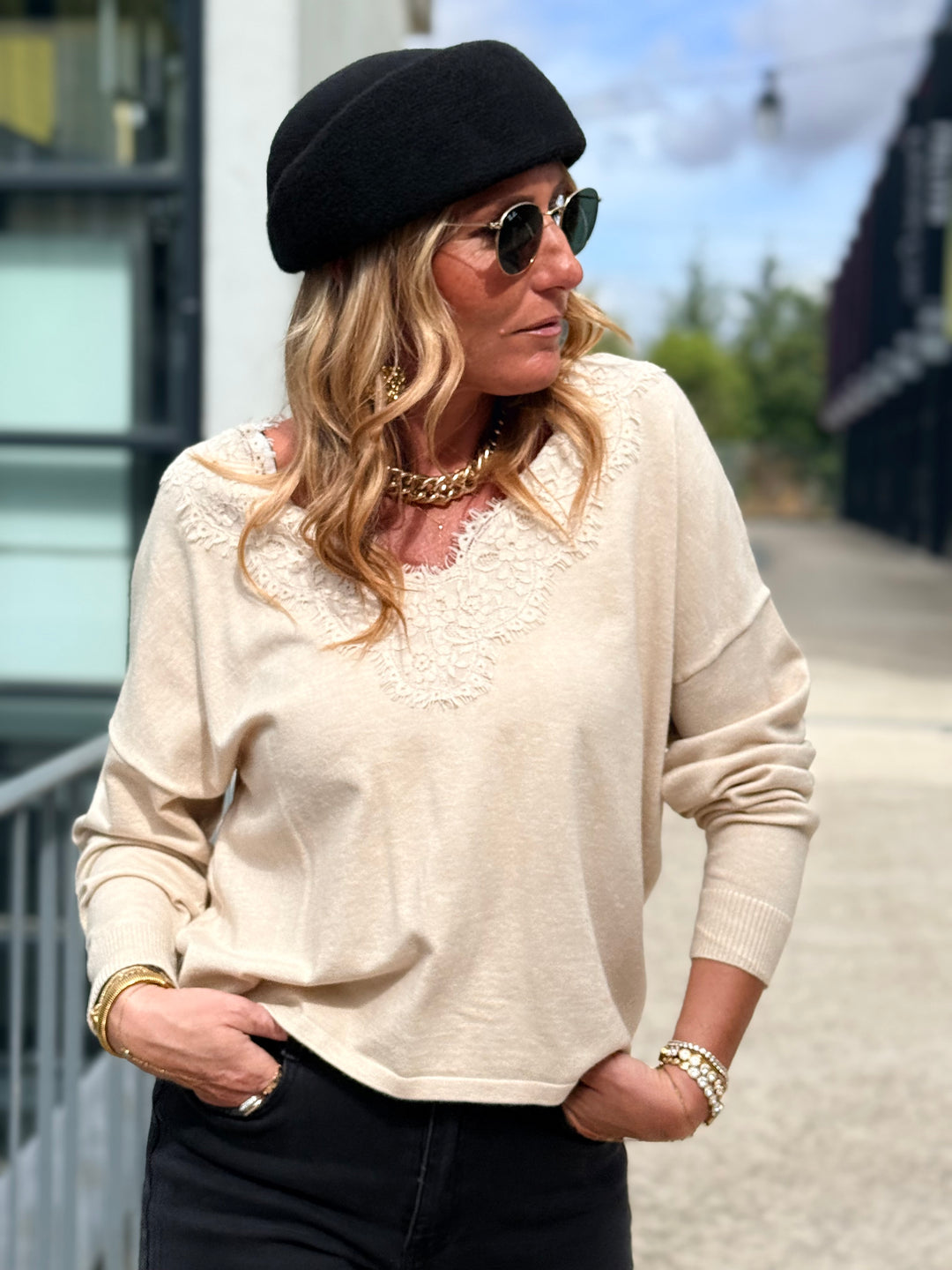 Pull Col dentelles Beige 299