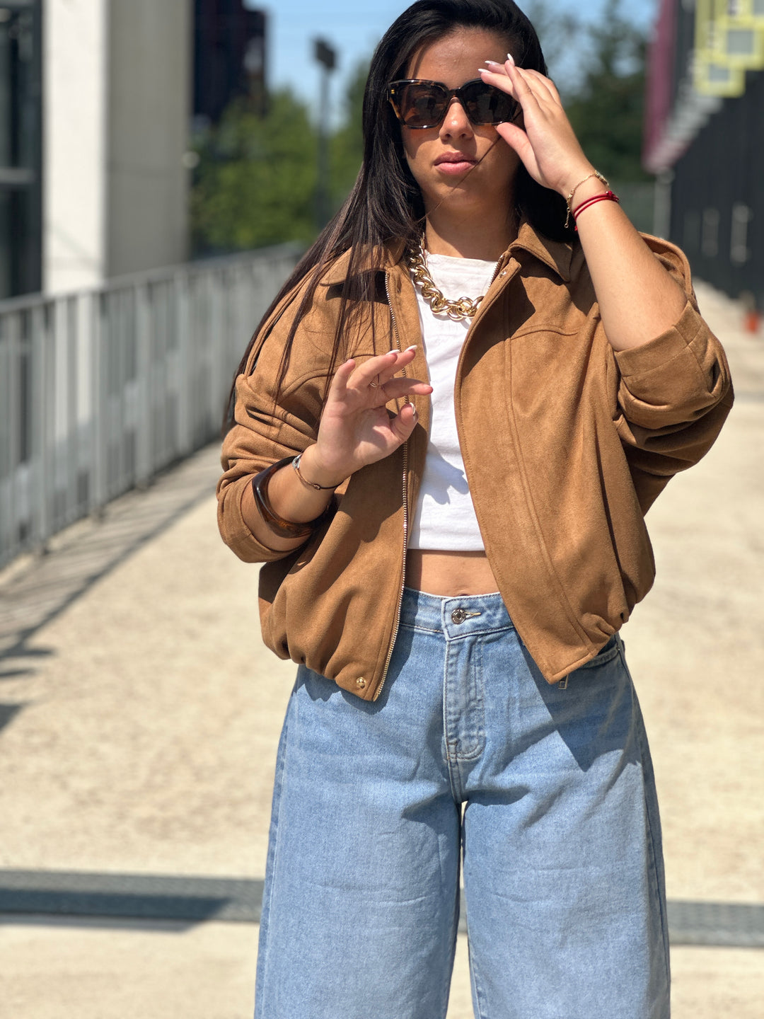 Bomber daim camel