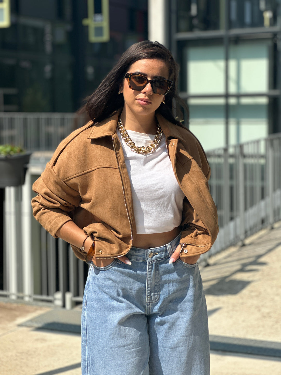 Bomber daim camel