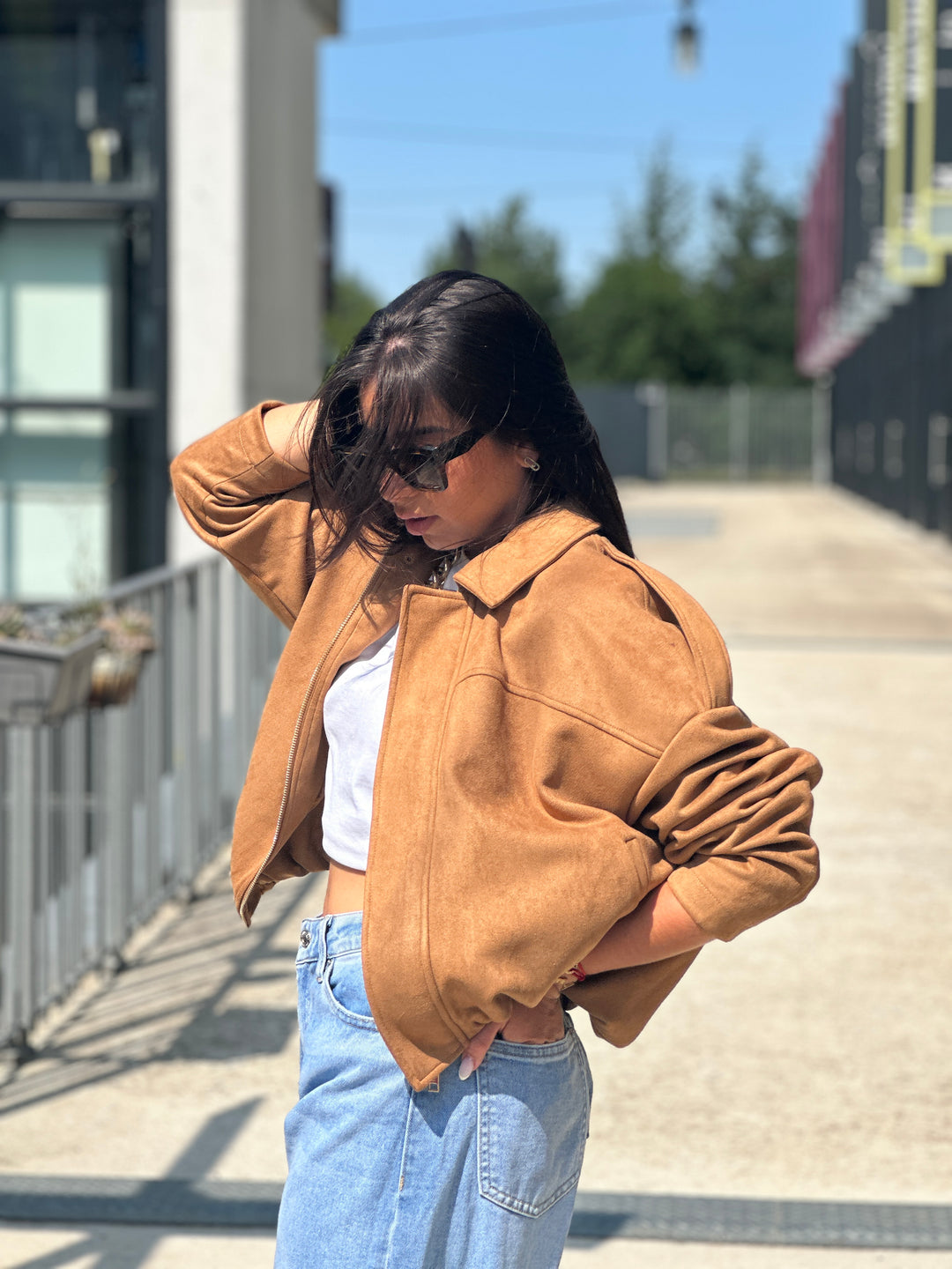 Bomber daim camel