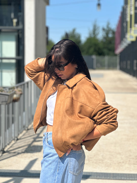 Bomber daim camel