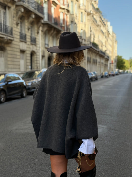 Cape laine réversible gris froncé /claire Sy729