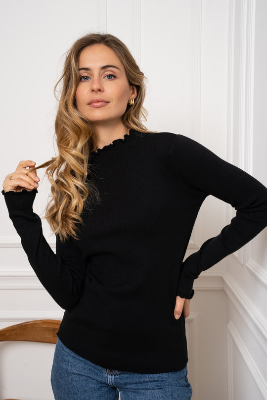 Pull saullier volant en Noir  9013