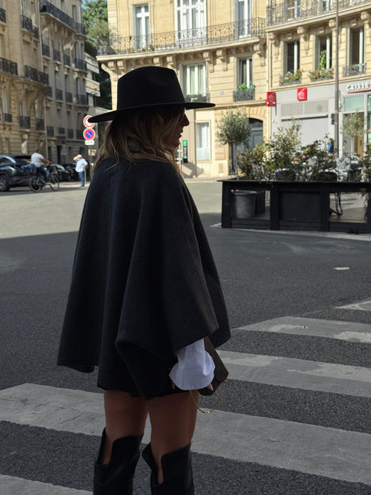 Cape laine réversible gris froncé /claire Sy729