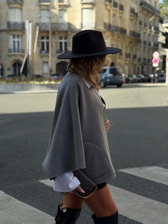 Cape laine réversible gris froncé /claire Sy729