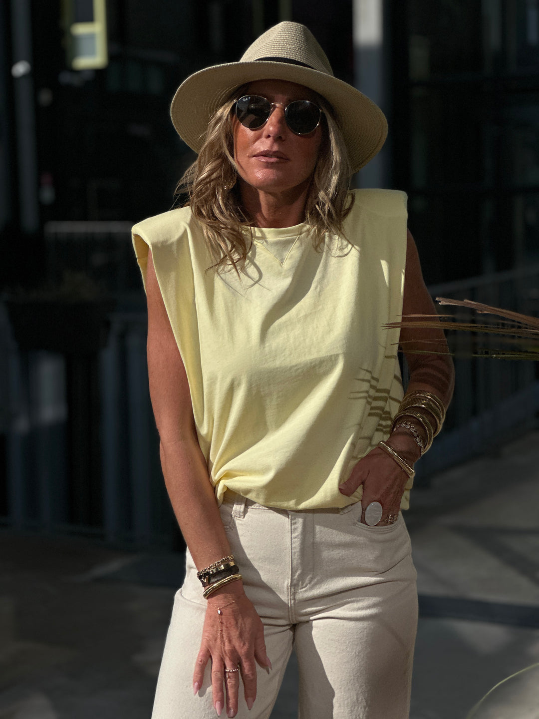 Top épaule jaune
