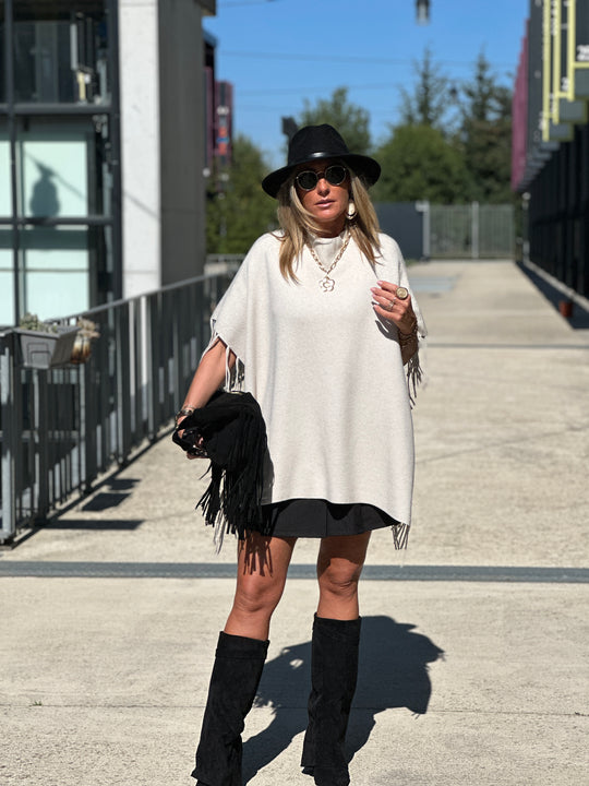 Pull poncho frange TR8313