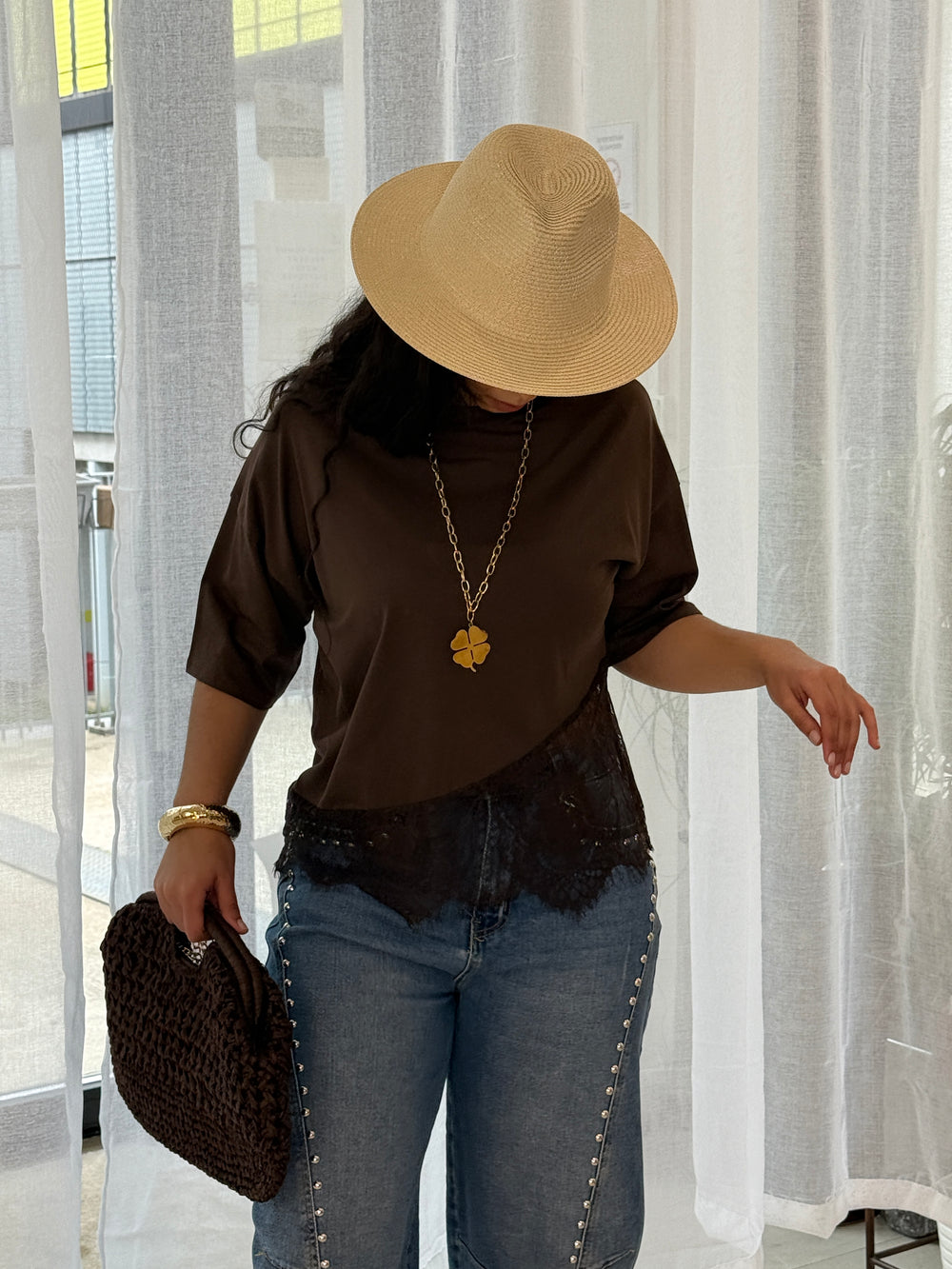 T-shirt cote dentelle asymétrique 25203