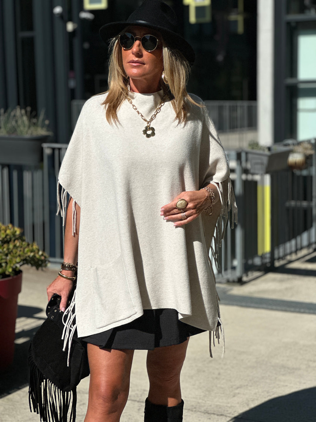 Pull poncho frange TR8313
