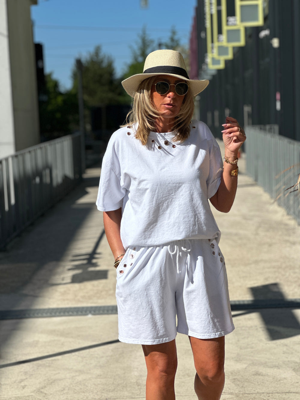 Ensemble short t-shirt blanc trous 3820