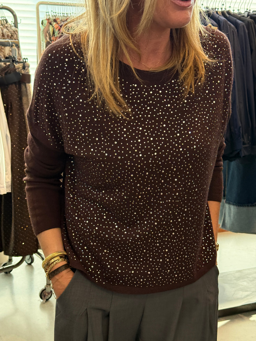Pull Col Rond Strass Pull col rond strass – RQUEEN Paris