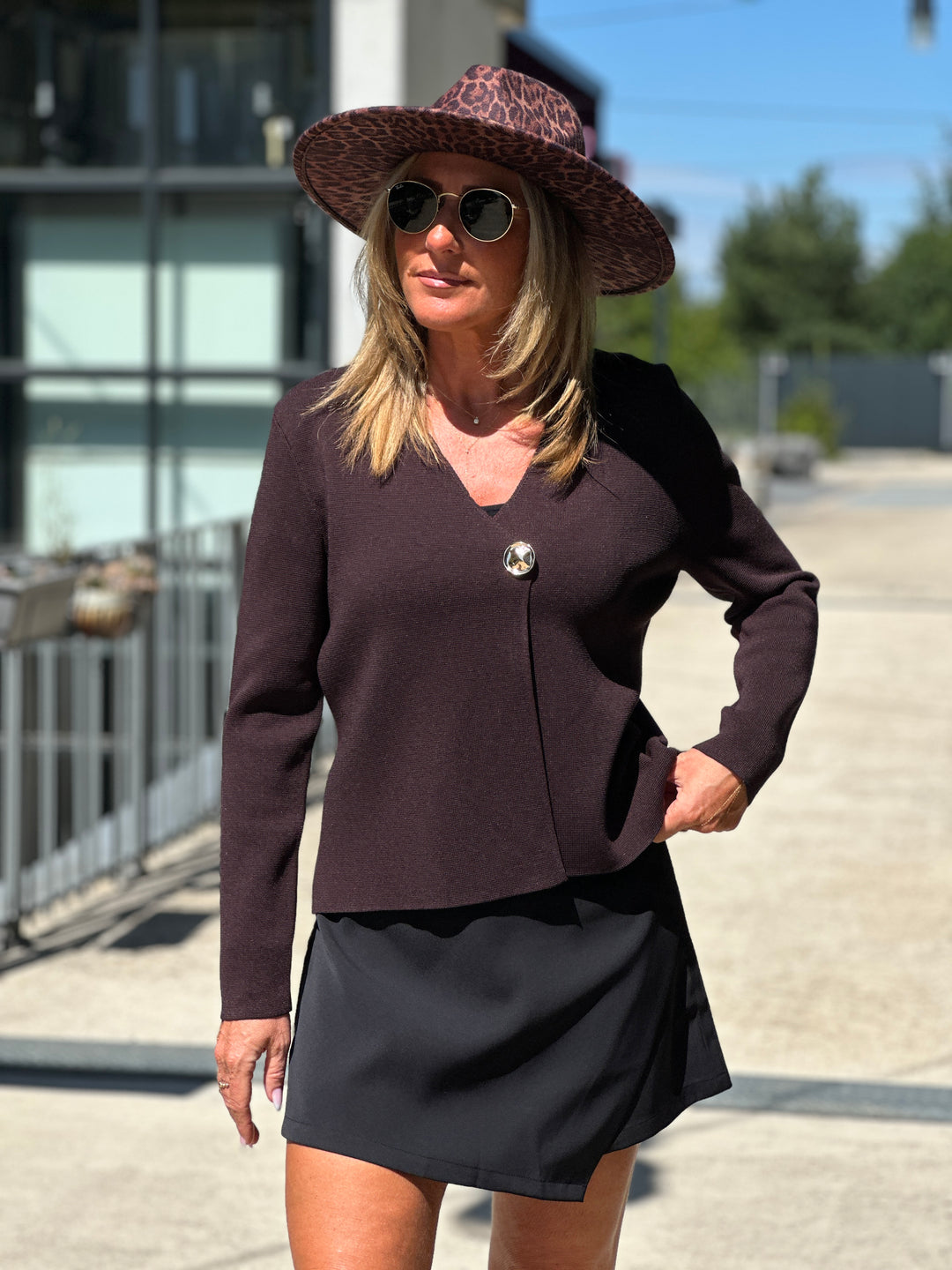 Gilet choco col v bouton or 0007