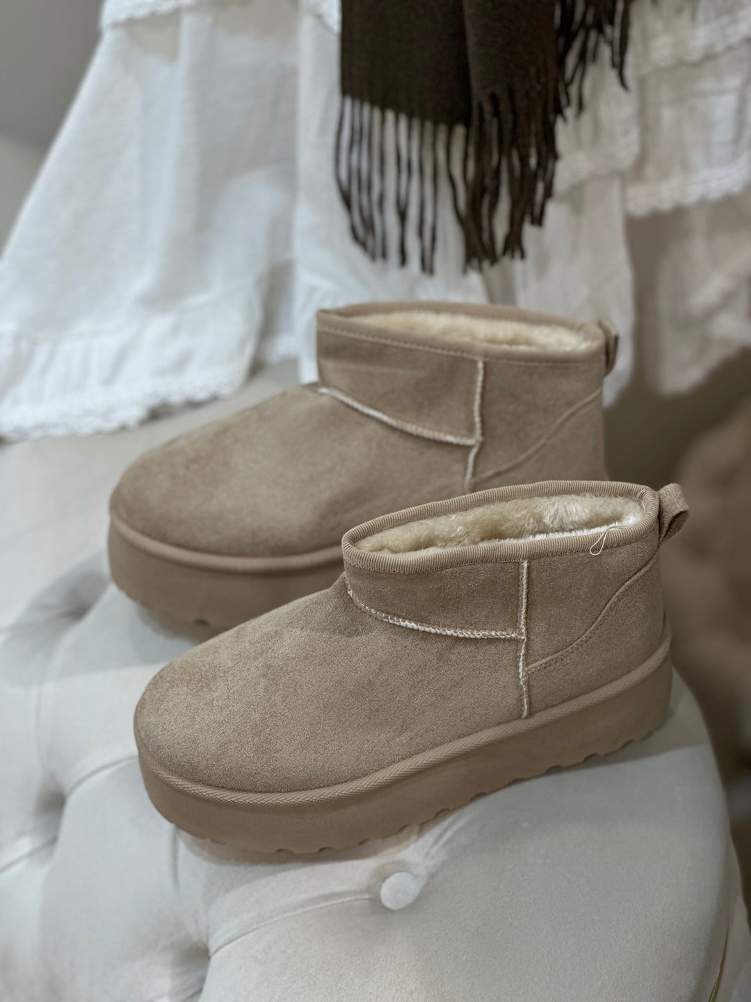 Boots fourrure Nour Beige