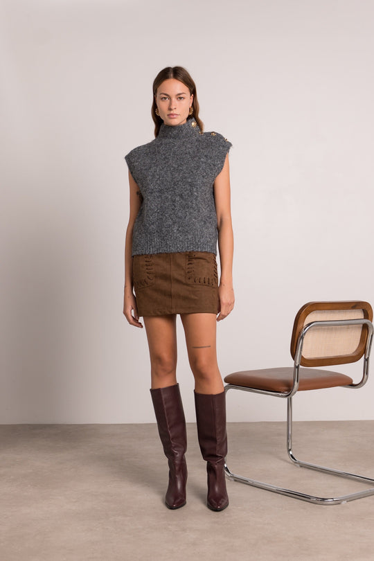 Pull gris sans manches épaules d’or 2653