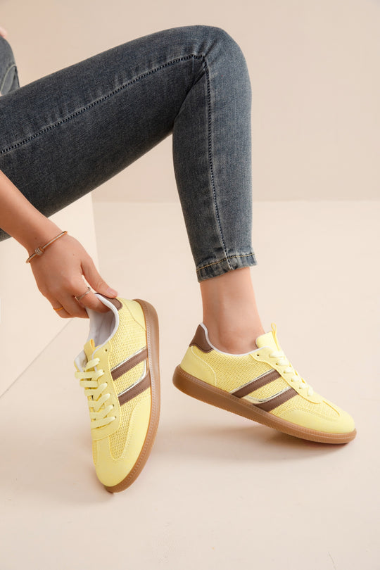 Basket Jaune bande 9203