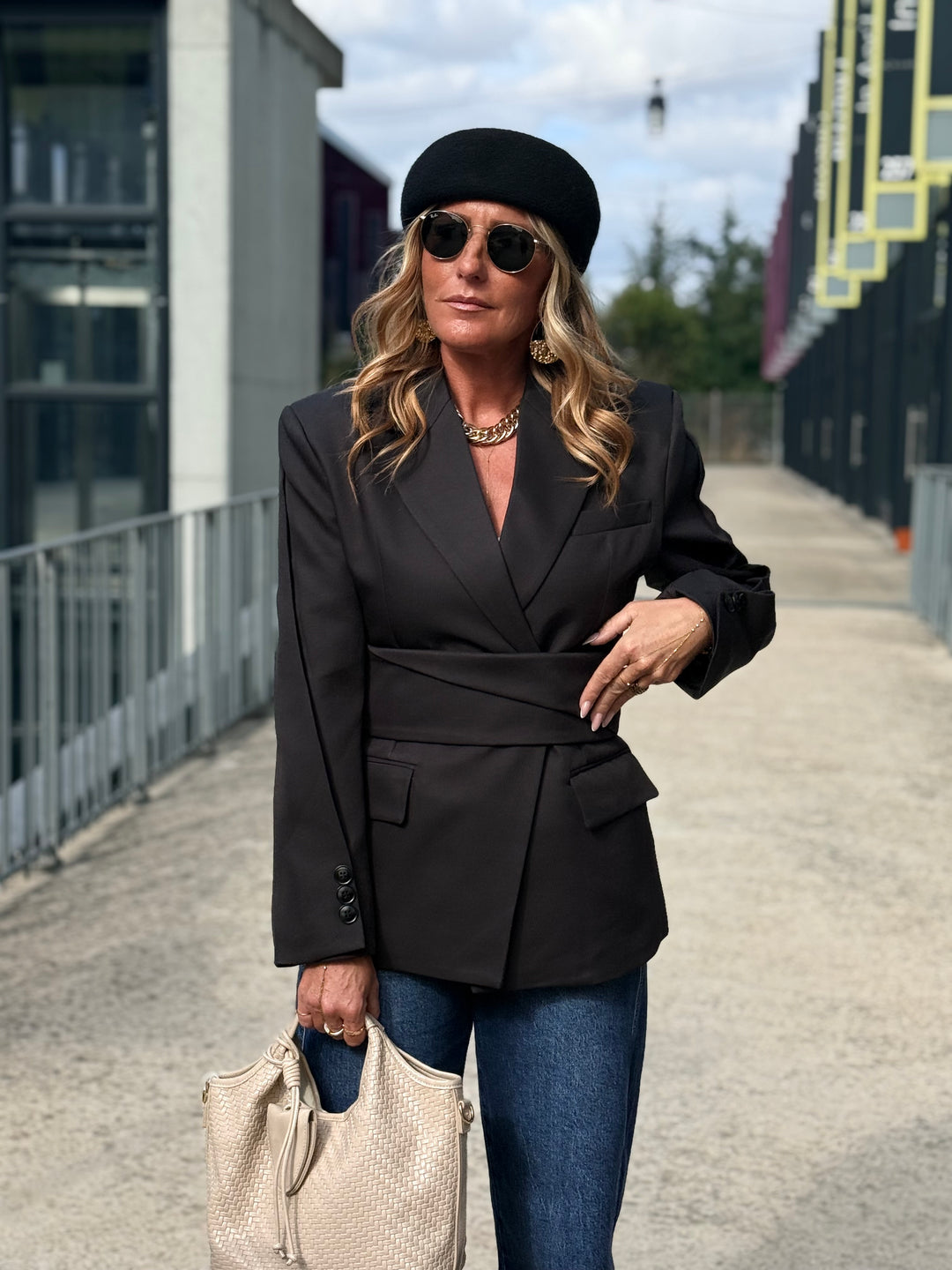 Blazer cintré avec ceinture Noir 3190