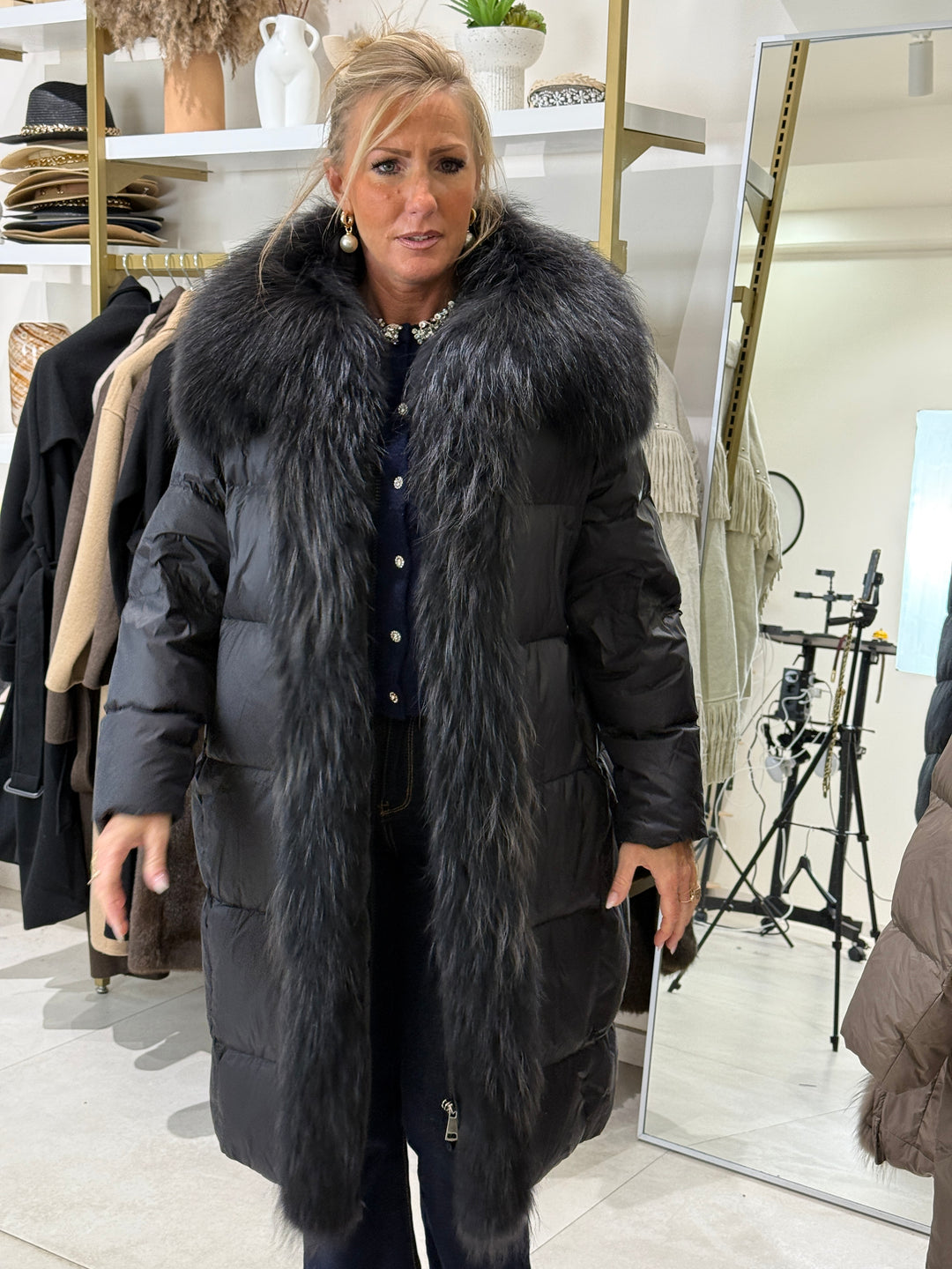 Doudoune longue Noir fourrure authentique(précommande)