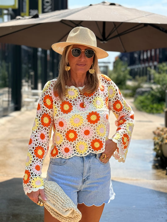 Pull crochet fleurs jaune/orange  D59