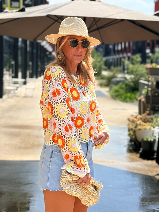 Pull crochet fleurs jaune/orange  D59