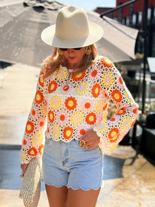 Pull crochet fleurs jaune/orange  D59