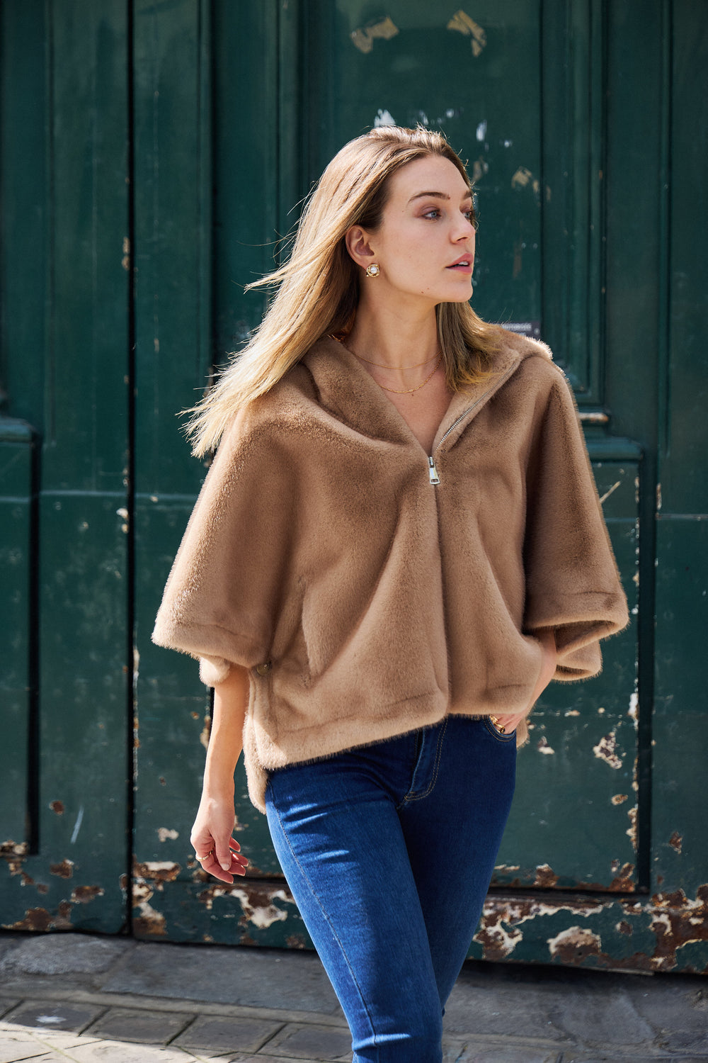 Cape fourrure Camel F238550 (Giovanni)