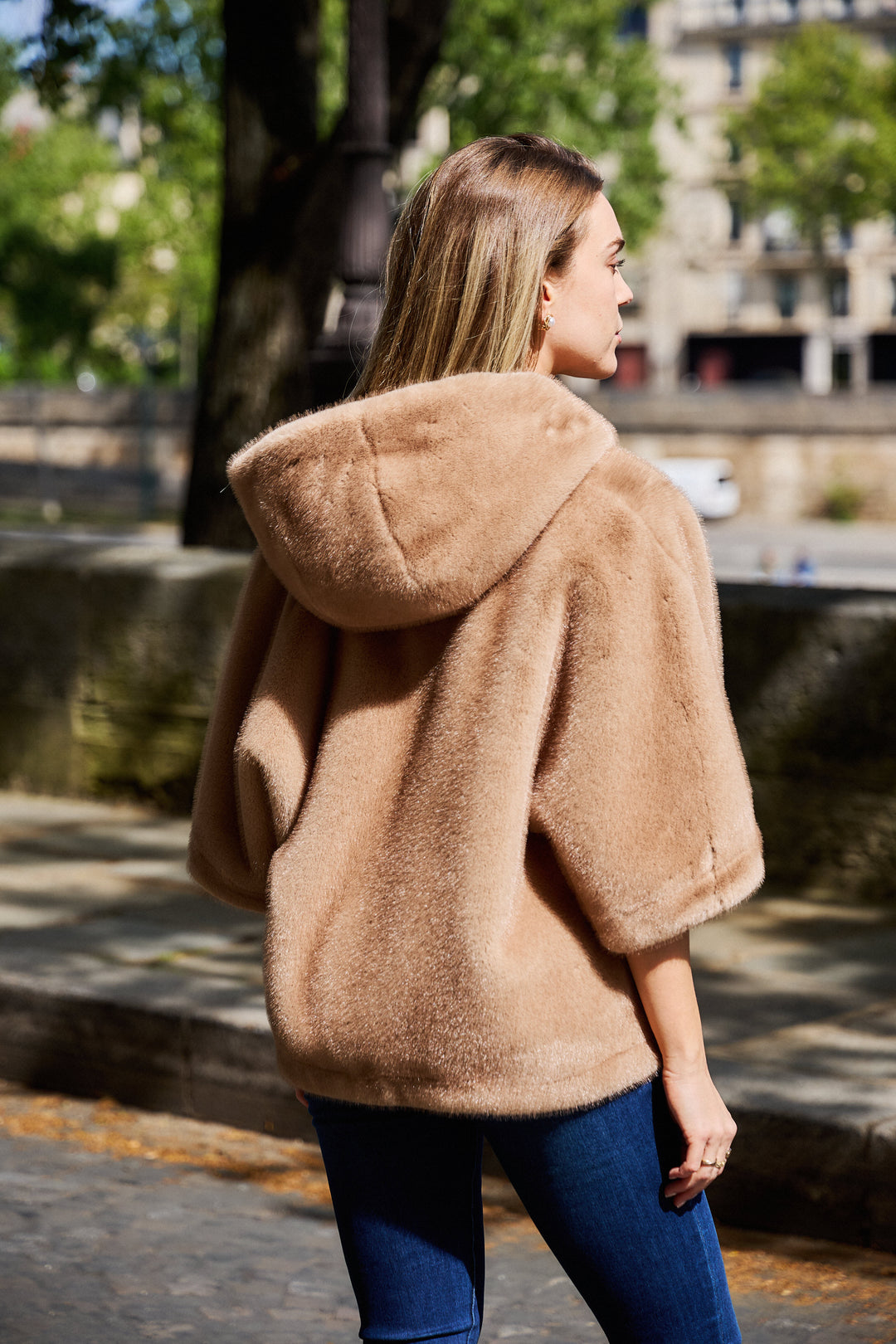 Cape fourrure Camel F238550 (Giovanni)