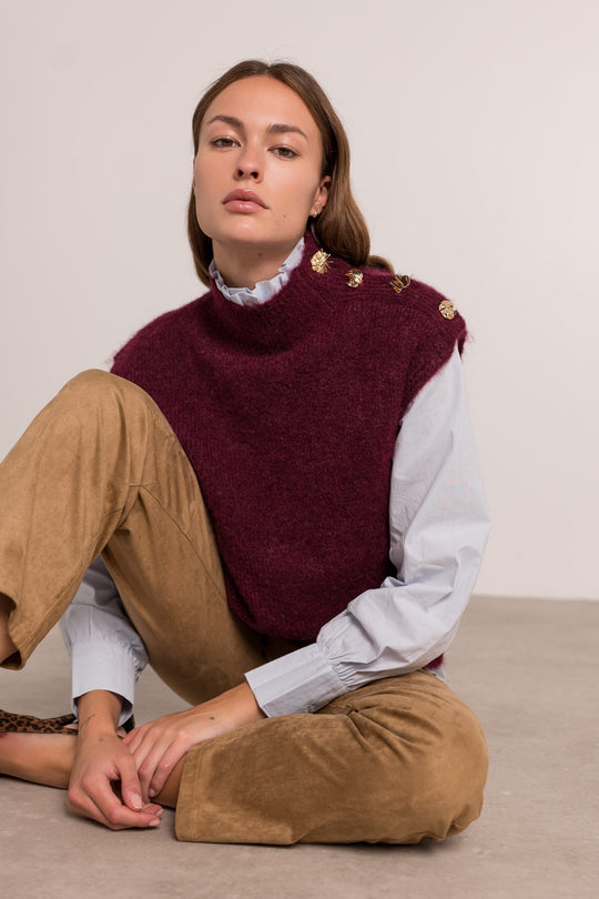 Pull Bordeaux sans manches épaules d’or 2653