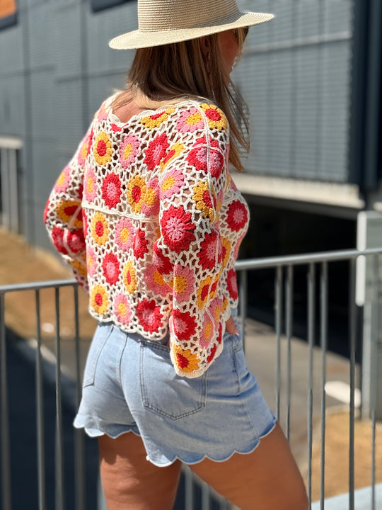 Pull crochet fleurs D59
