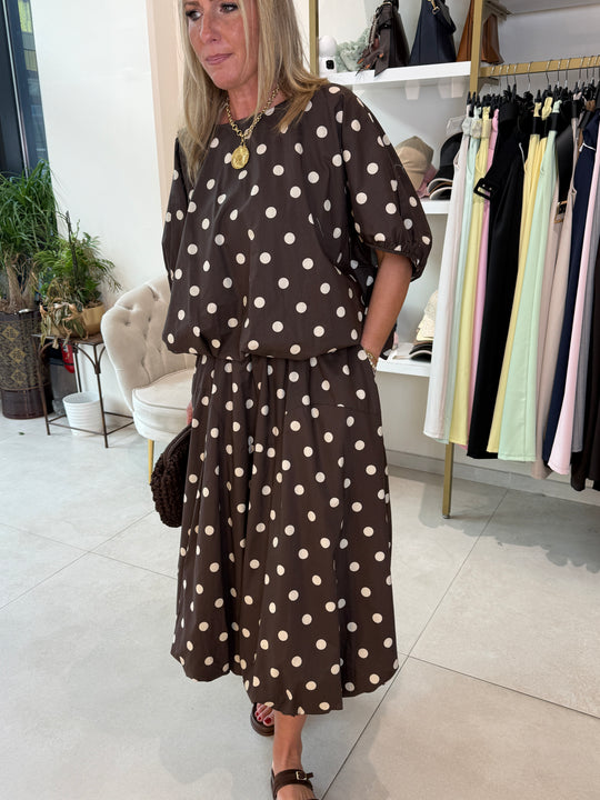 Blouse à pois marron