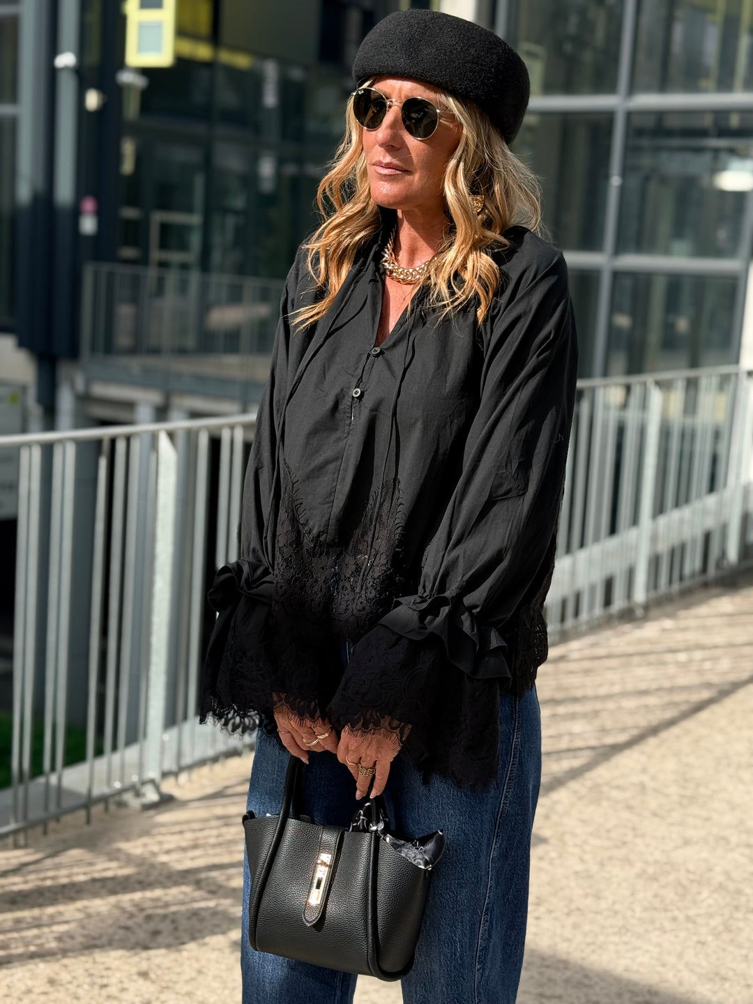 Blouse manches dentelles Noir H3052